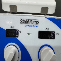 Cole-Parmer Stable Temp Hot Plate/Stirrer image 2